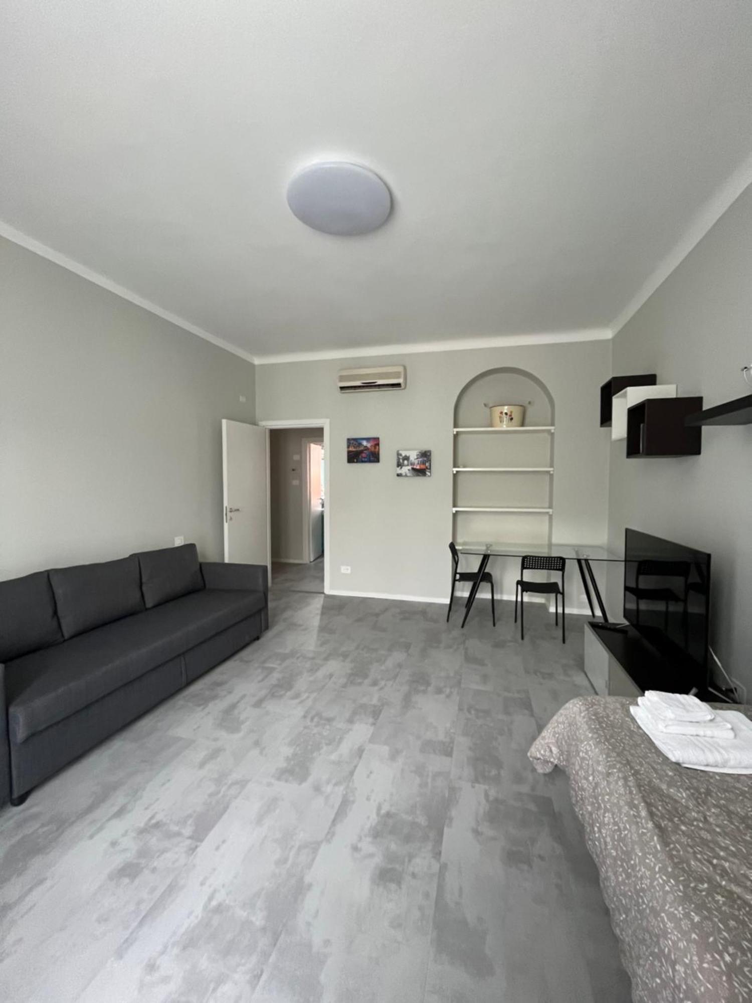 Giacomino Apartment Central Station Milan Luaran gambar
